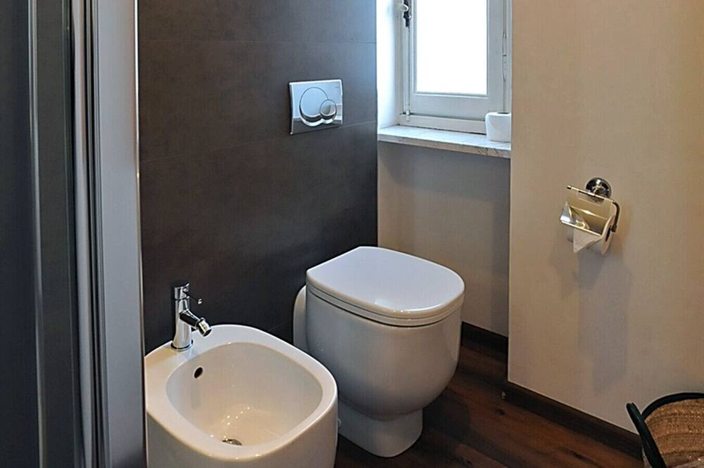 Photo of Bathroom in Cit Turin