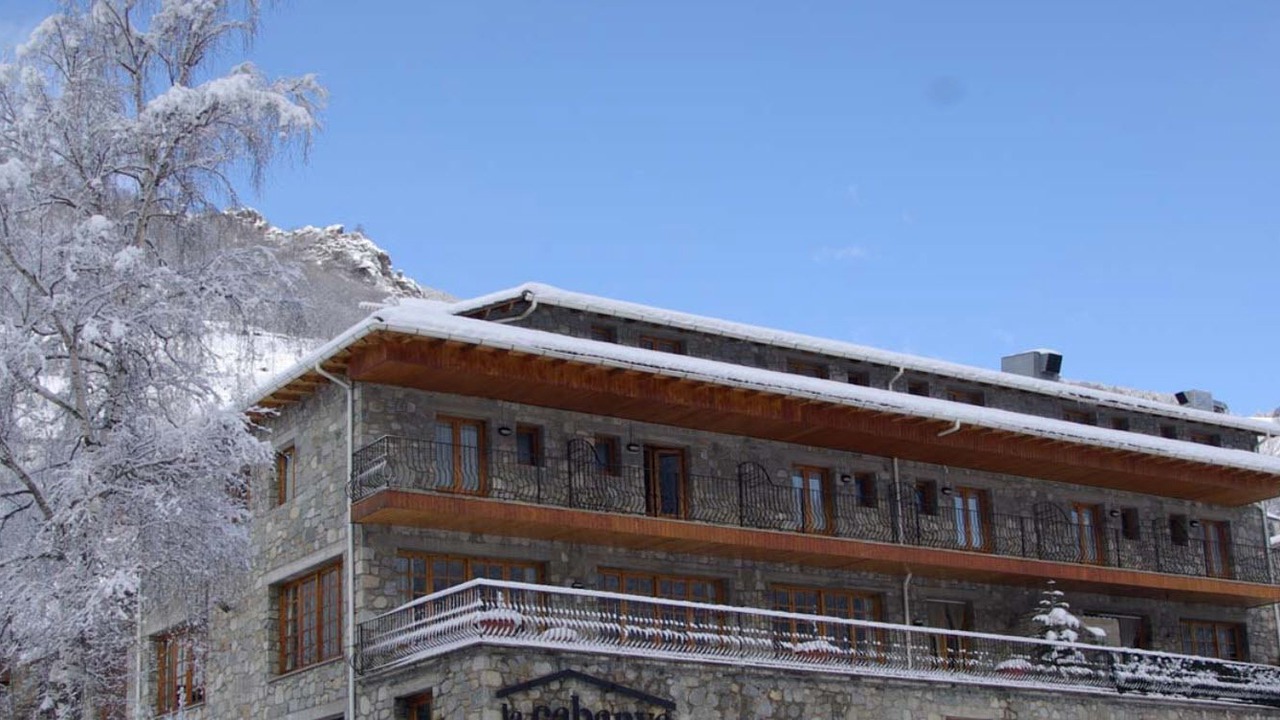 Photo of Outdoor in Setcases