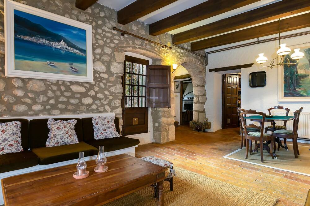 Photo of Livingroom in Navata