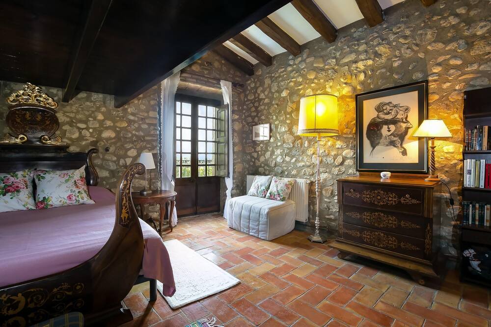 Photo of Bedroom in Navata