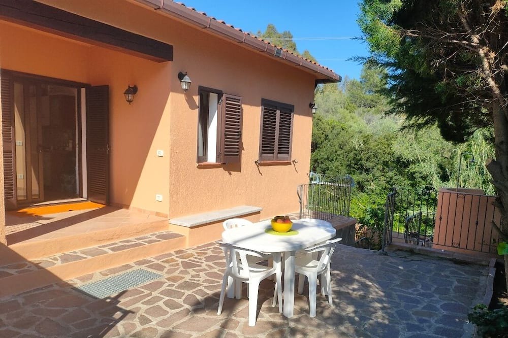 Photo of Patio Balcony in Buddittogliu Straulas