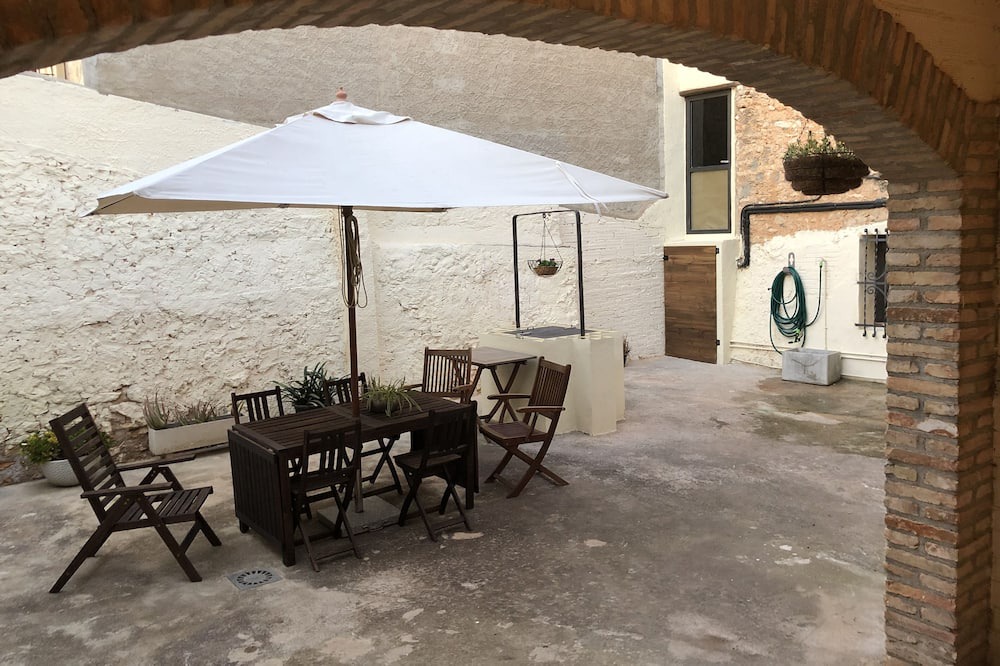 Photo of Patio Balcony in Castellet i la Gornal