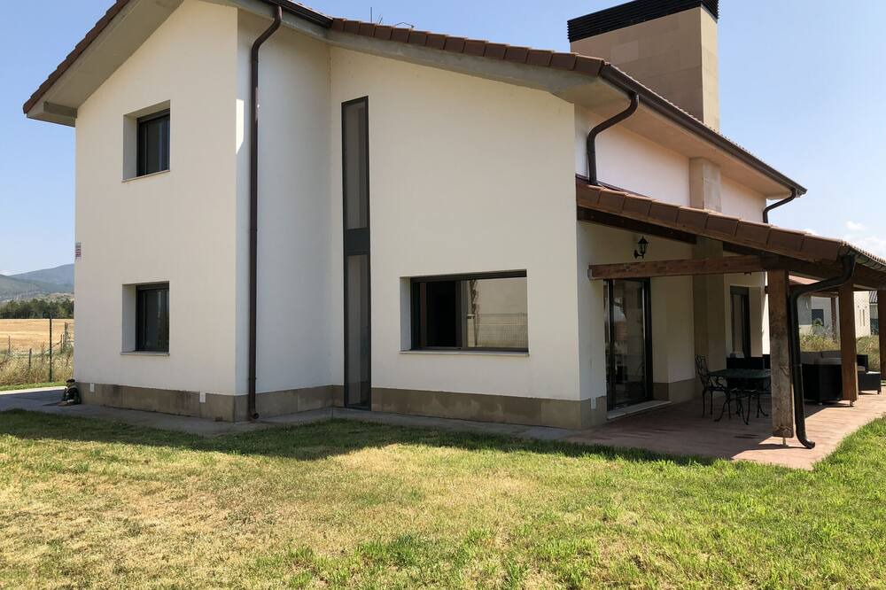 Photo of Outdoor in Longuida