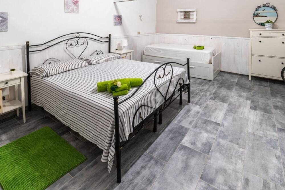 Photo of Bedroom in Bernalda
