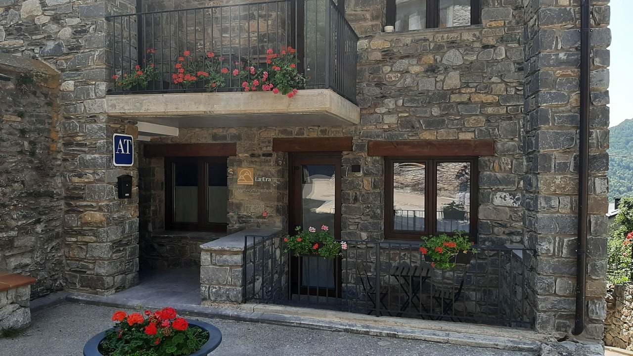 Photo of Outdoor in Sahun