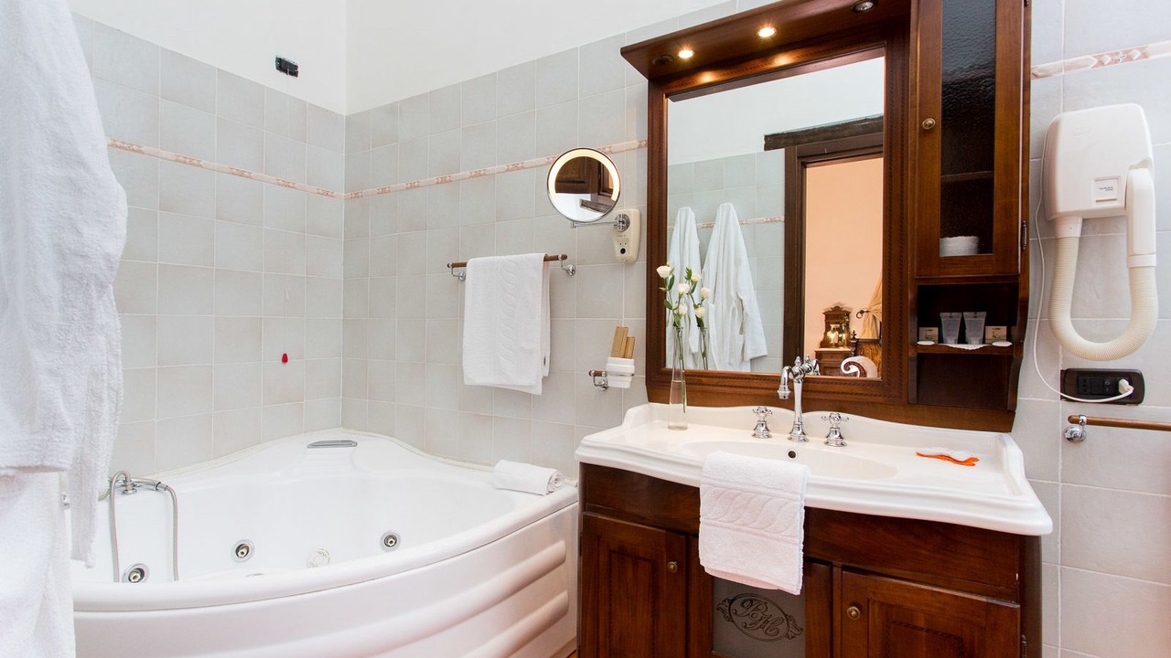 Photo of Bathroom in Altomonte