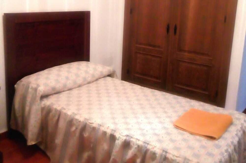 Photo of Bedroom in Pujerra