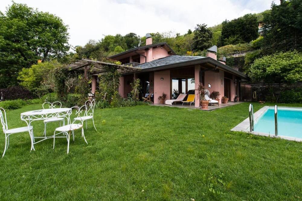 Photo of Outdoor in Suna