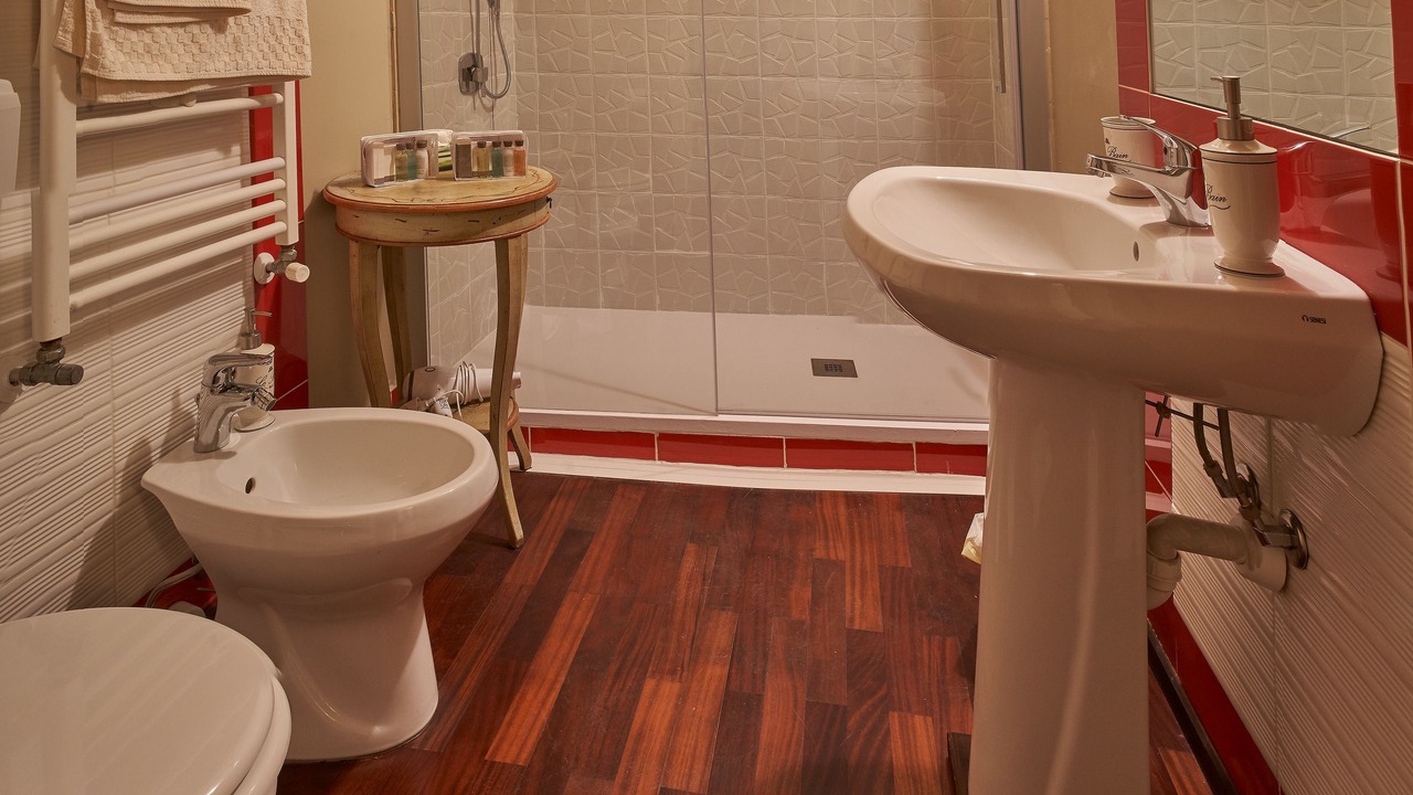 Photo of Bathroom in Piazza