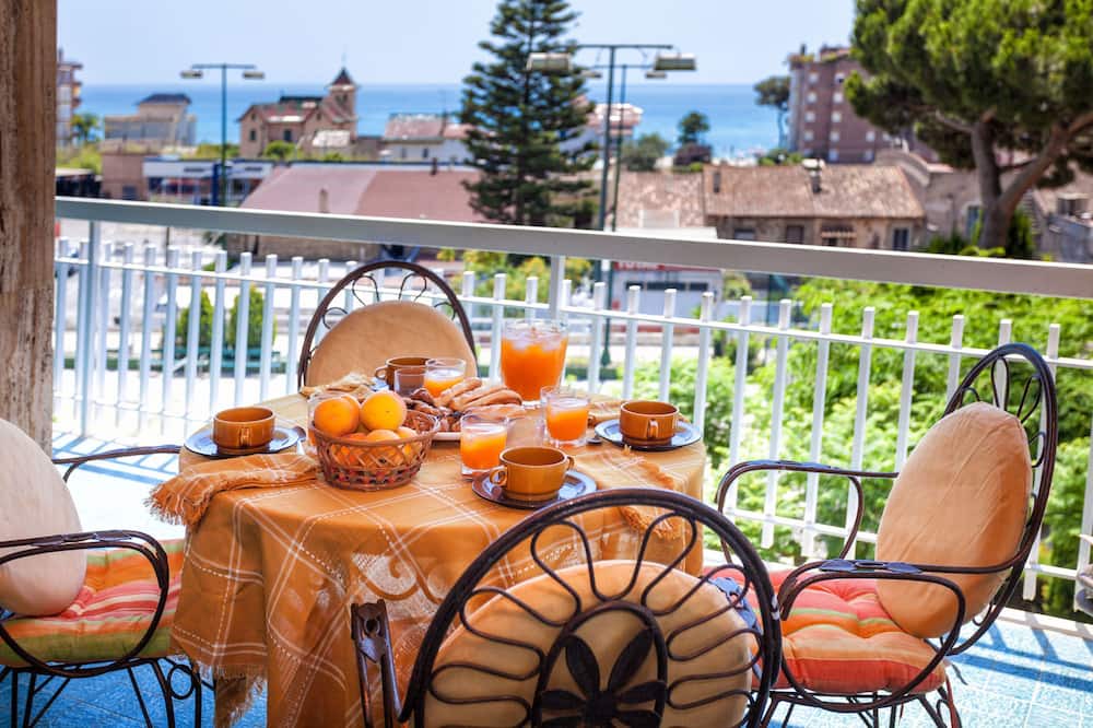 Photo of Patio Balcony in Sant Vicenc de Montalt
