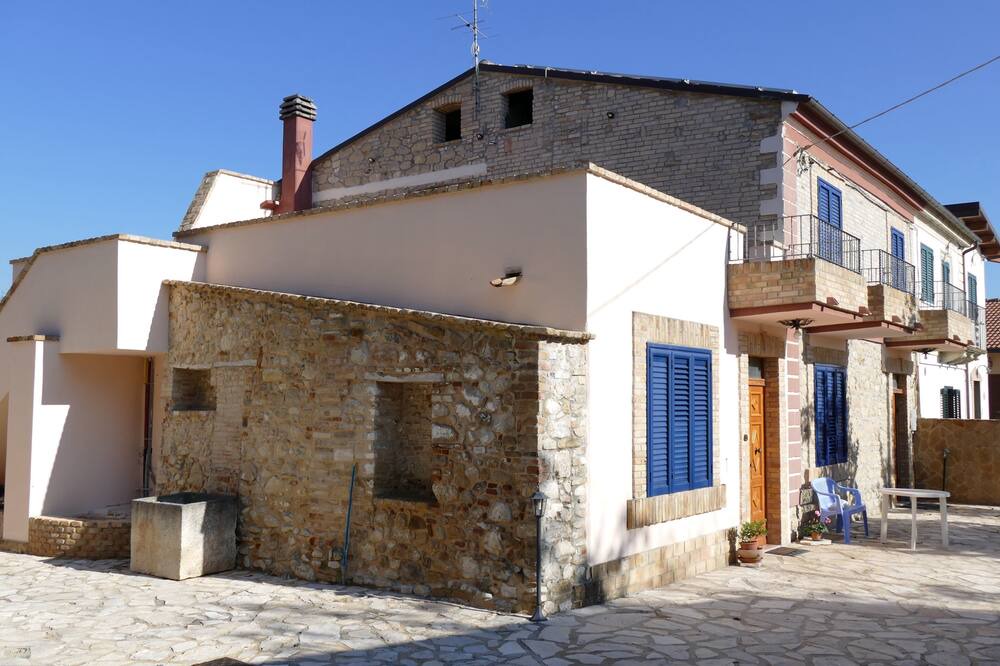 Photo of Outdoor in Cugnoli