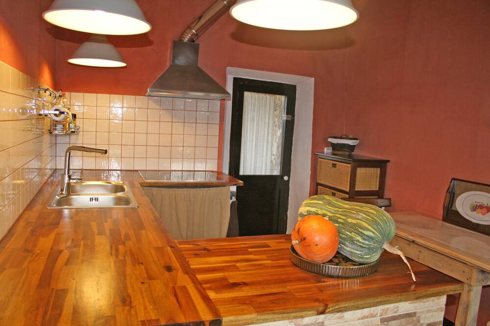 Photo of Kitchen in Madremanya