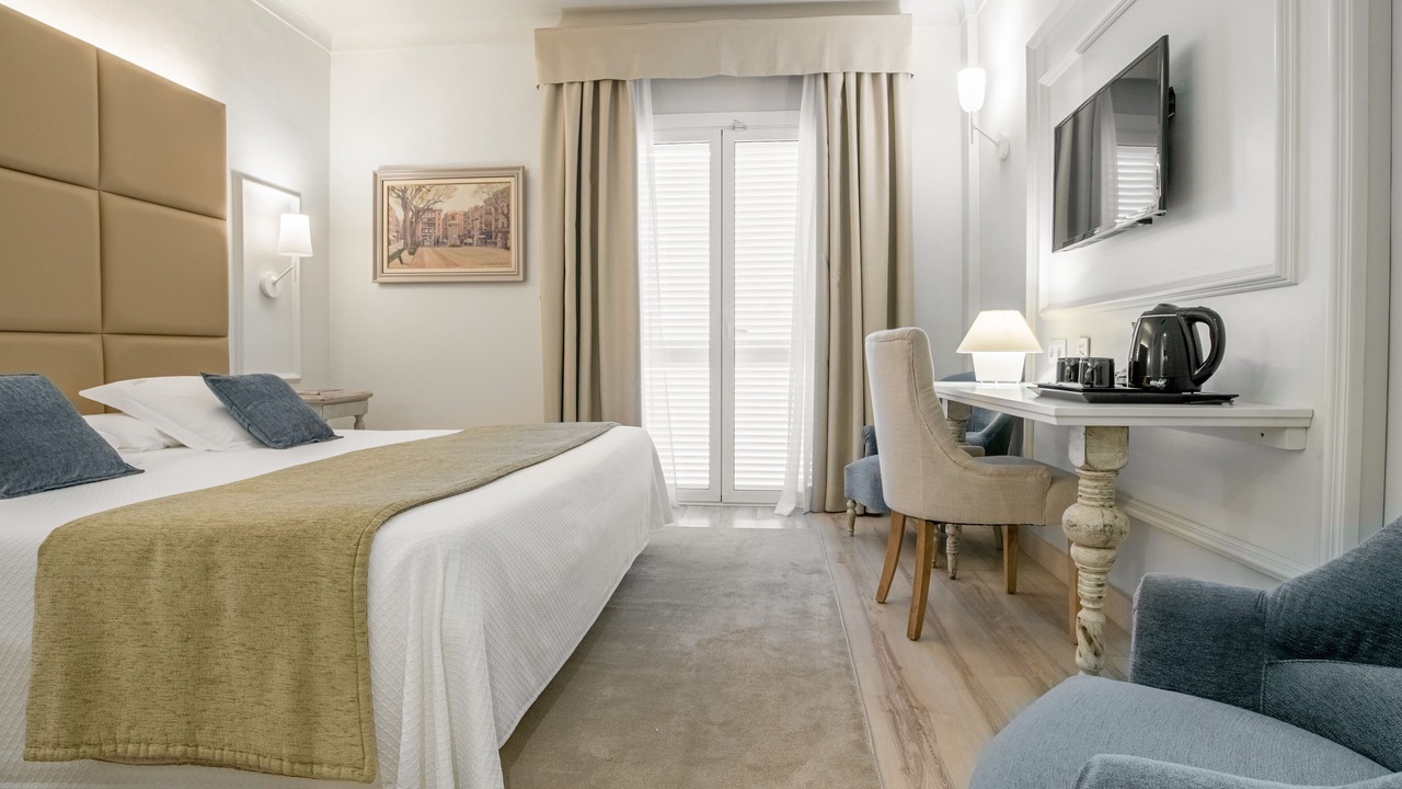 Photo of Bedroom in Figueres