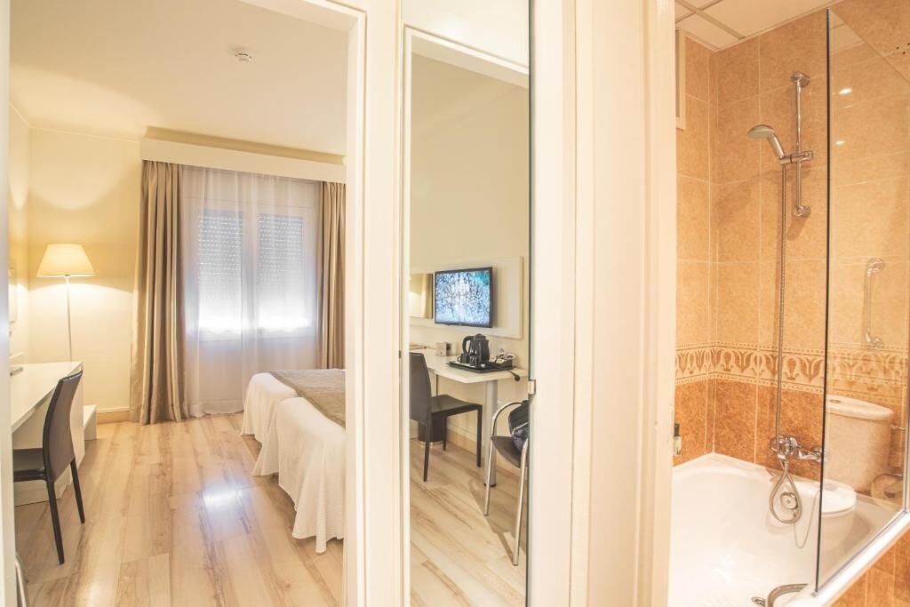 Photo of Bedroom in Figueres