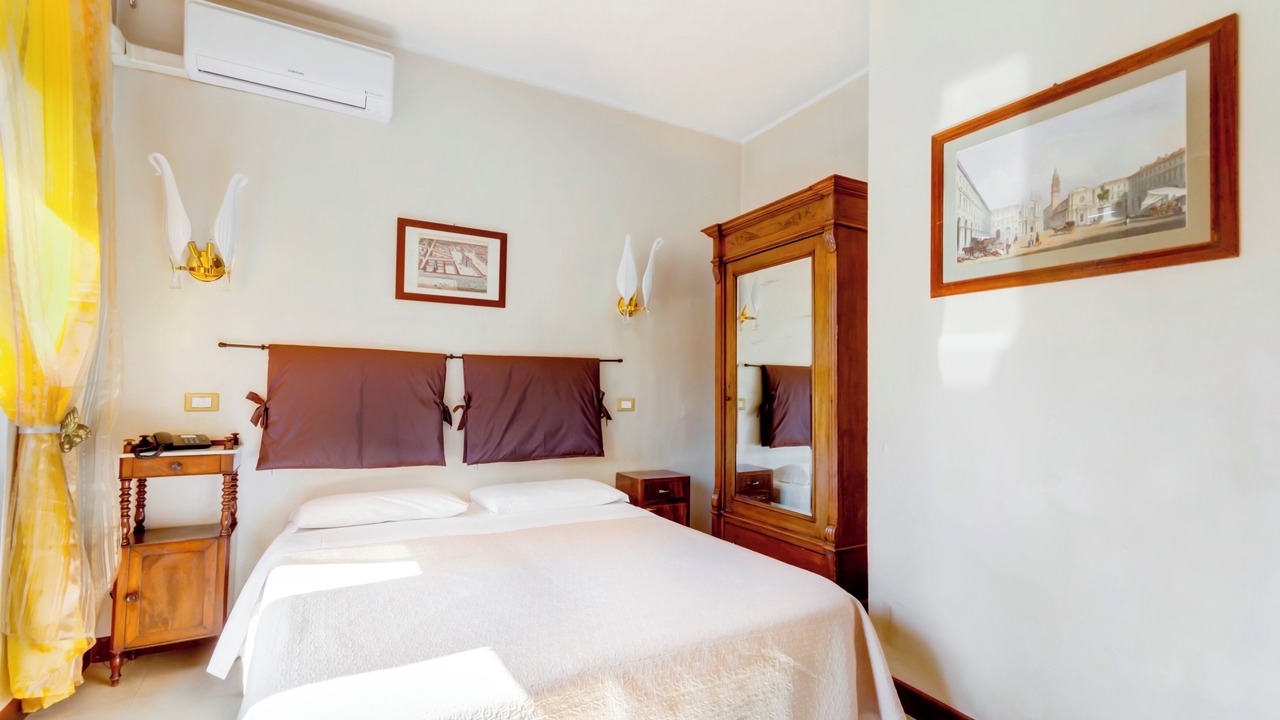 Photo of Bedroom in Mirafiori Sud
