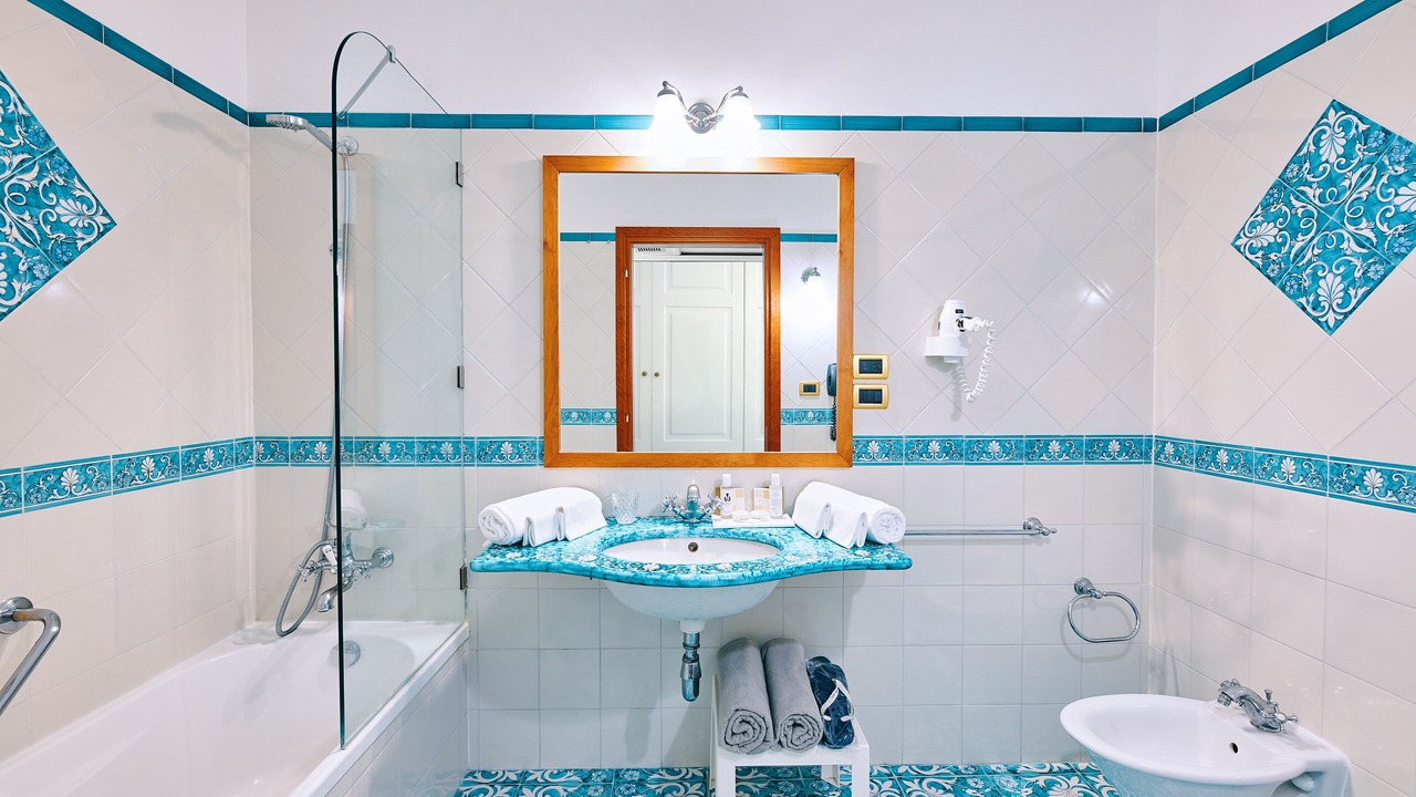 Photo of Bathroom in Laura