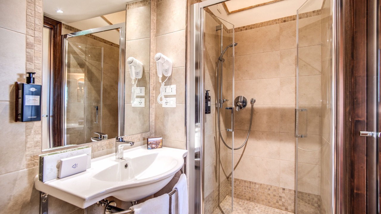 Photo of Bathroom in Collepepe
