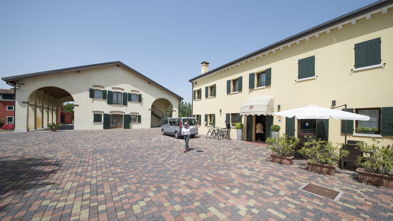 Photo of Patio Balcony in Tessera