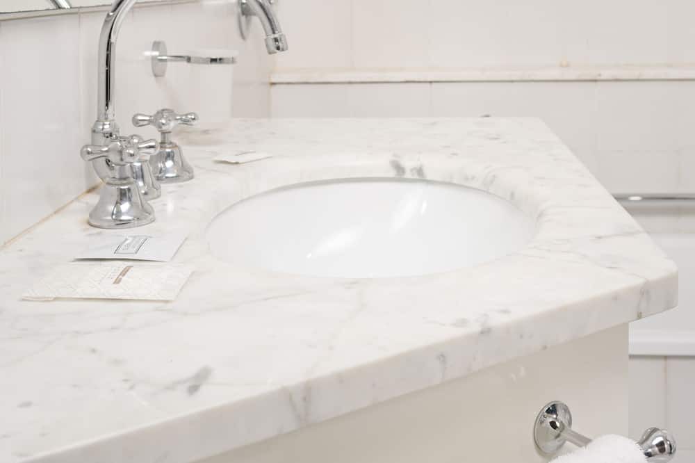 Photo of Bathroom in Lidarno