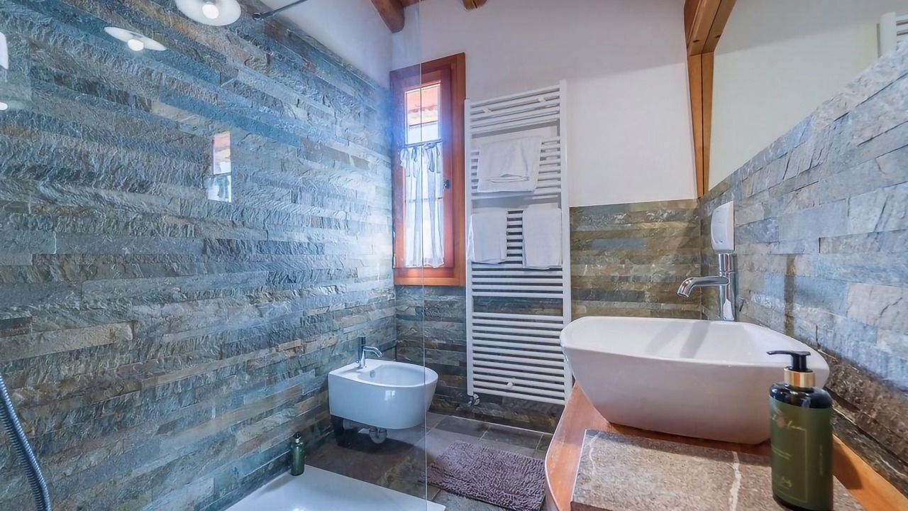 Photo of Bathroom in Venegazzu