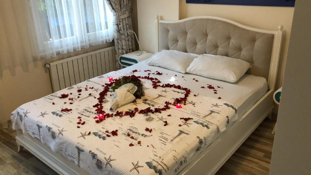 Photo of Bedroom in Adalar