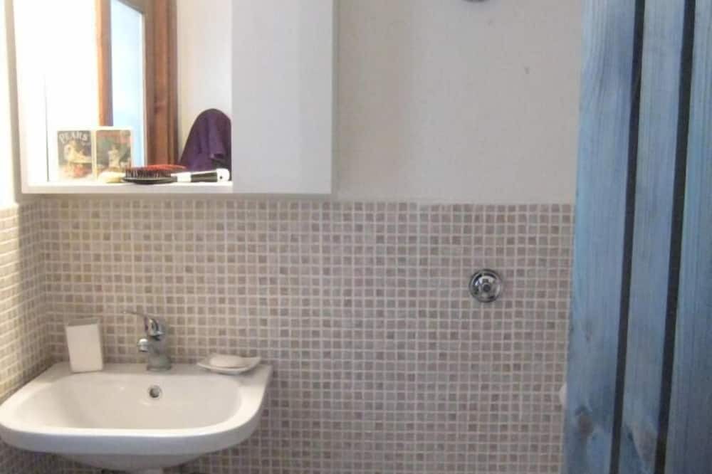 Photo of Bathroom in Bomba