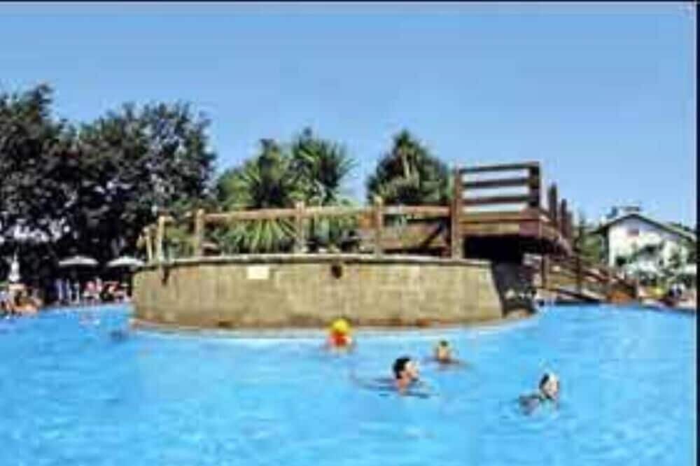 Photo of Outdoor in Bomba
