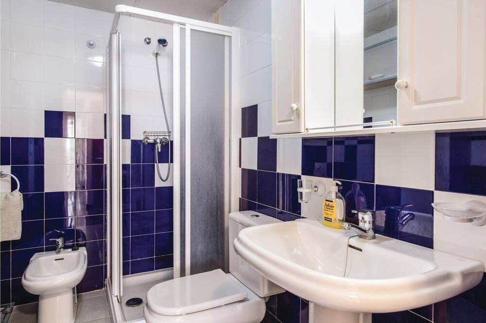 Photo of Bathroom in Los Puertos