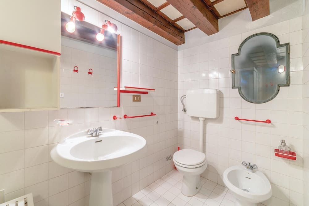 Photo of Bathroom in Castelgomberto