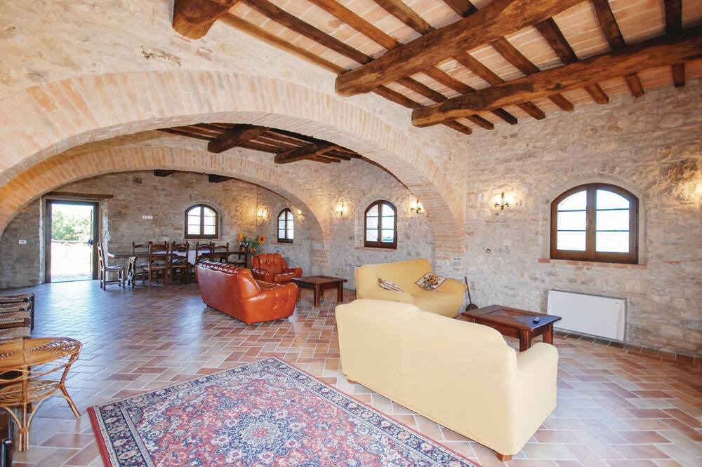 Photo of Bedroom in Fratta