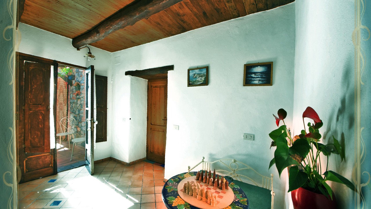 Photo of Others in Cersuta