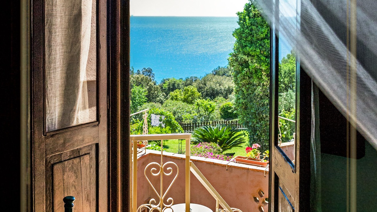 Photo of Patio Balcony in Cersuta