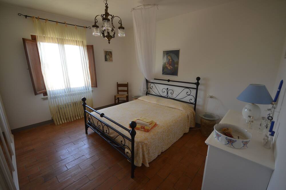 Photo of Bedroom in Fratta Todina