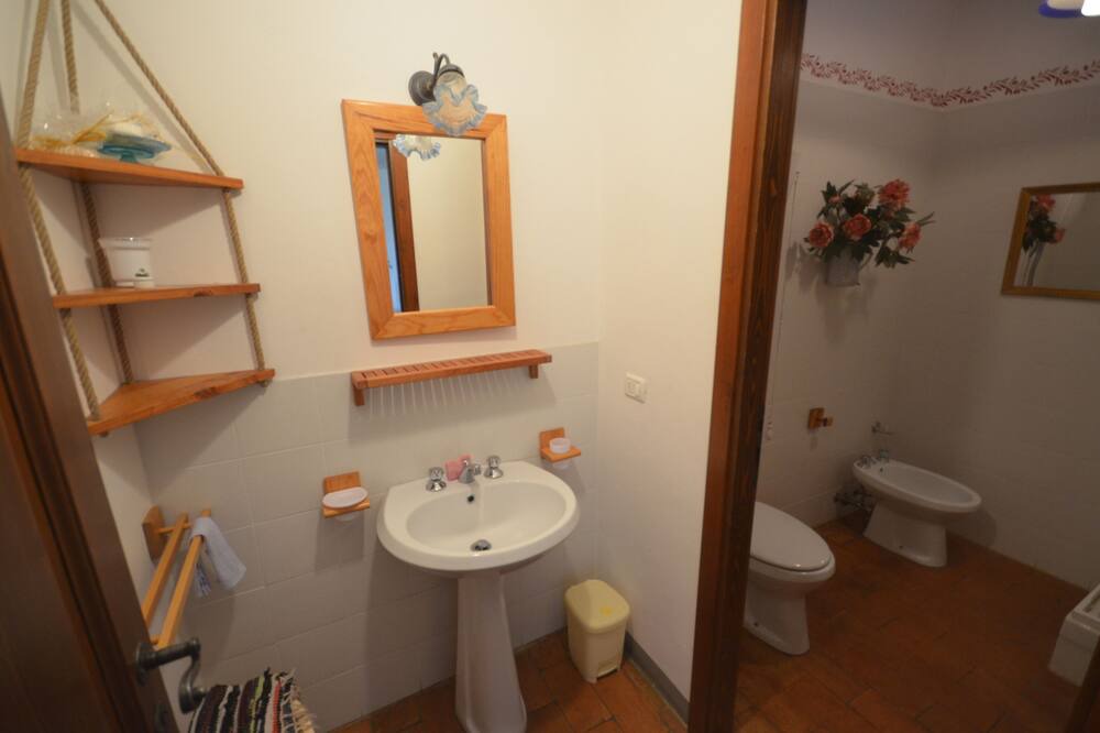 Photo of Bathroom in Fratta Todina