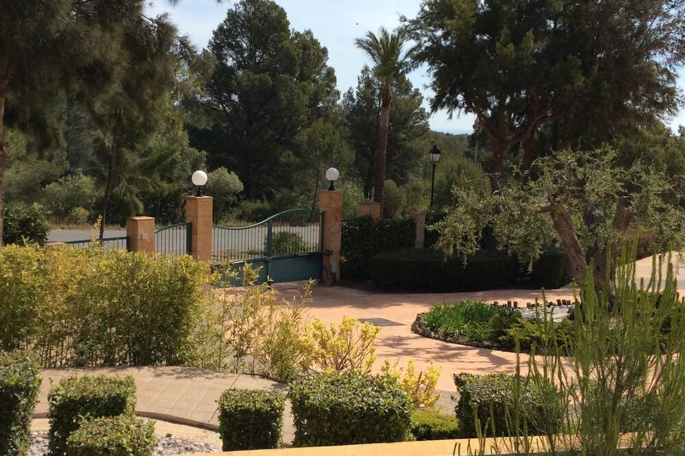 Photo of Outdoor in Bonmont Terres Noves