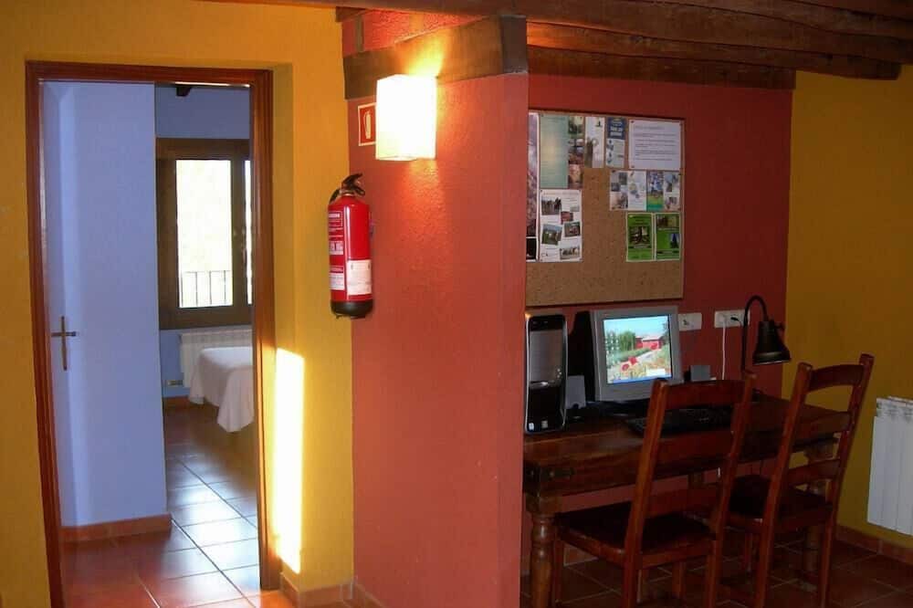 Photo of Livingroom in Gurb