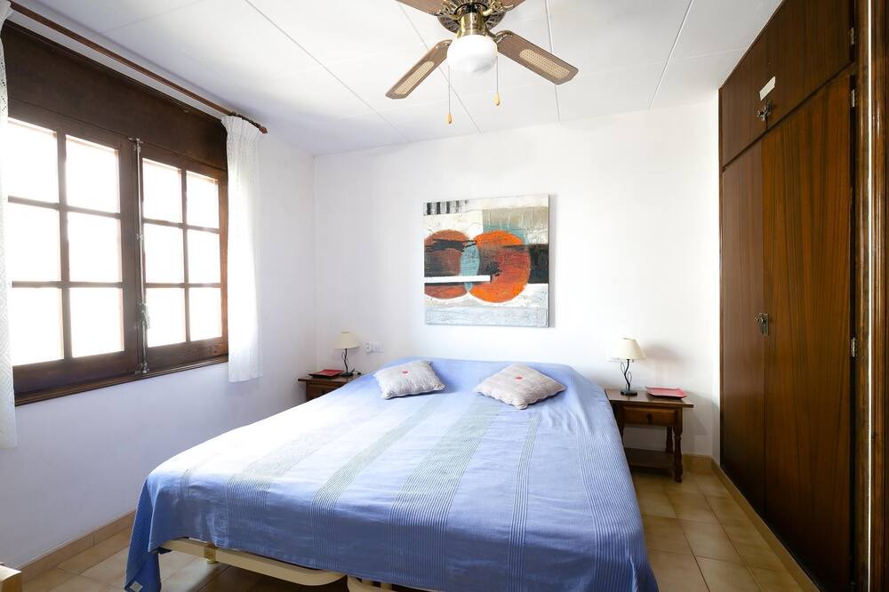 Photo of Bedroom in Almadraba-Canyelles