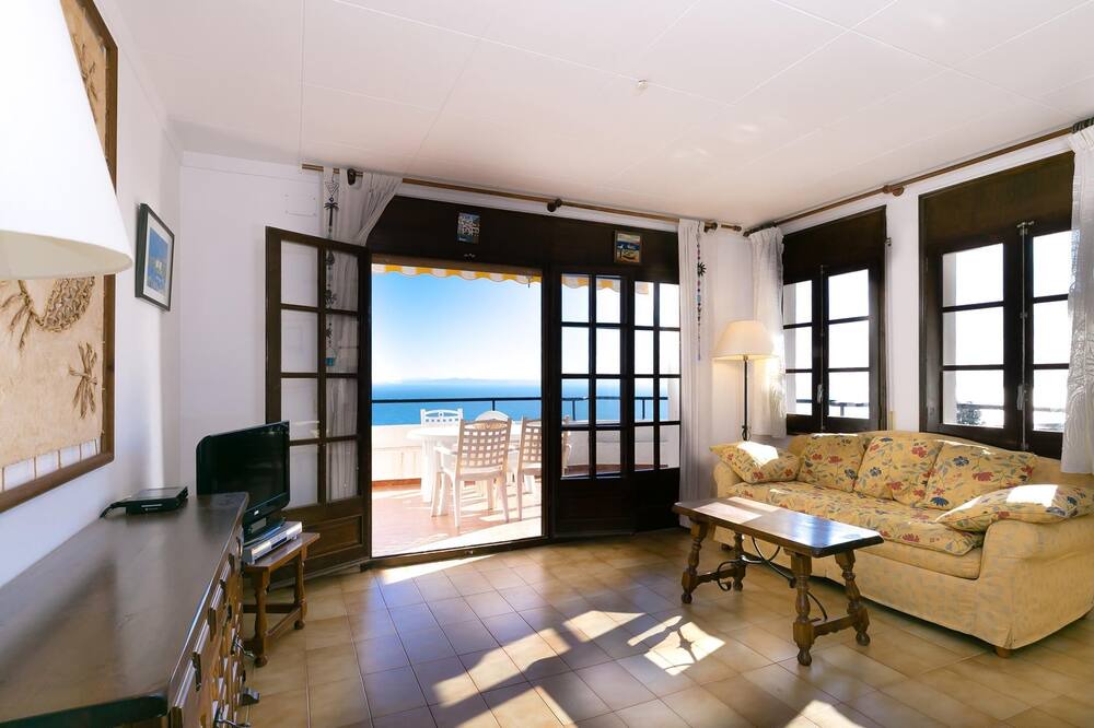 Photo of Livingroom in Almadraba-Canyelles