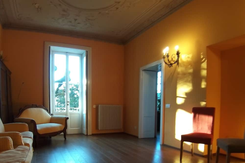 Photo of Livingroom in Erba