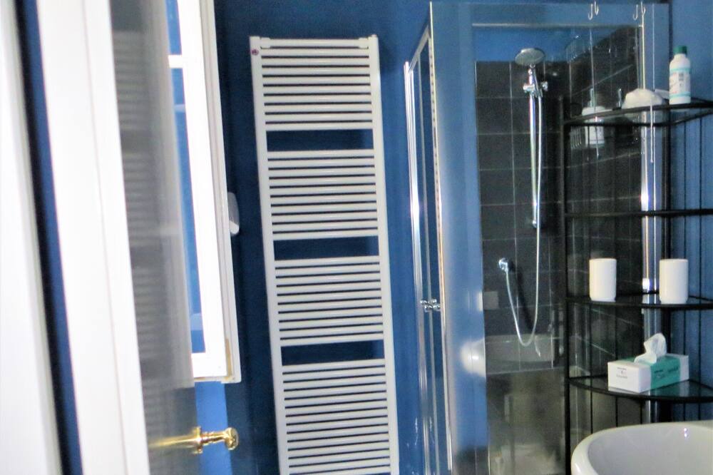 Photo of Bathroom in Erba
