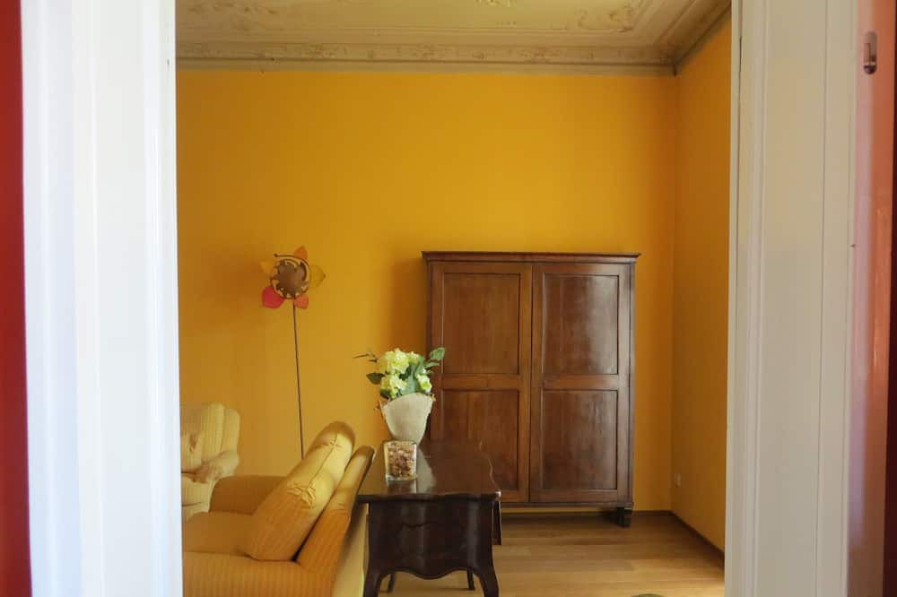 Photo of Others in Erba