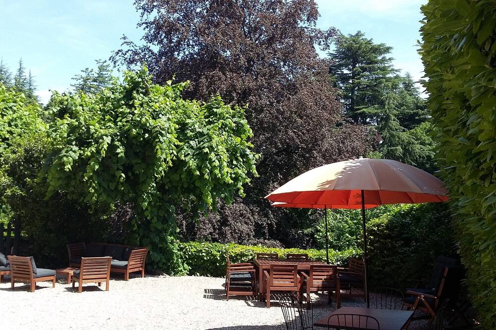 Photo of Outdoor in Erba