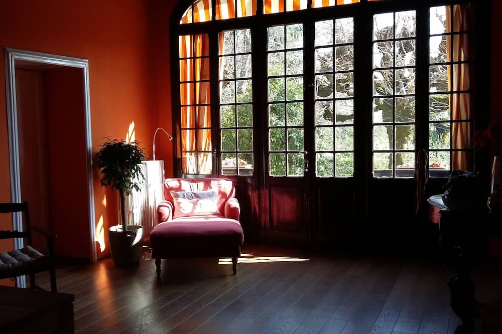 Photo of Livingroom in Erba