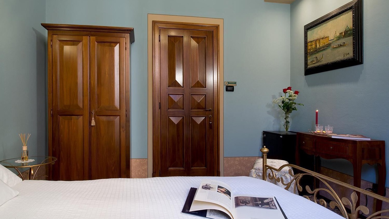 Photo of Bedroom in Old Town