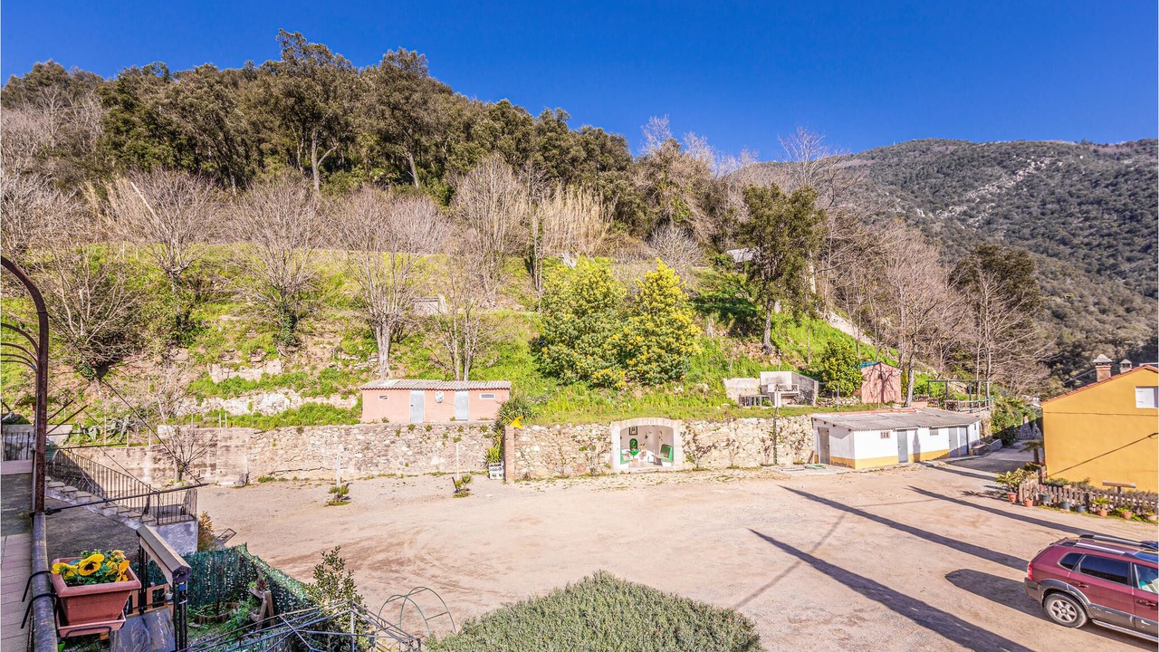 Photo of Outdoor in Osor