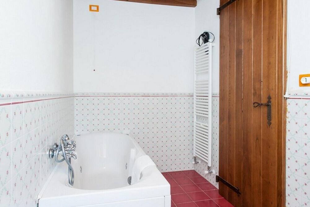 Photo of Bathroom in Ramazzano