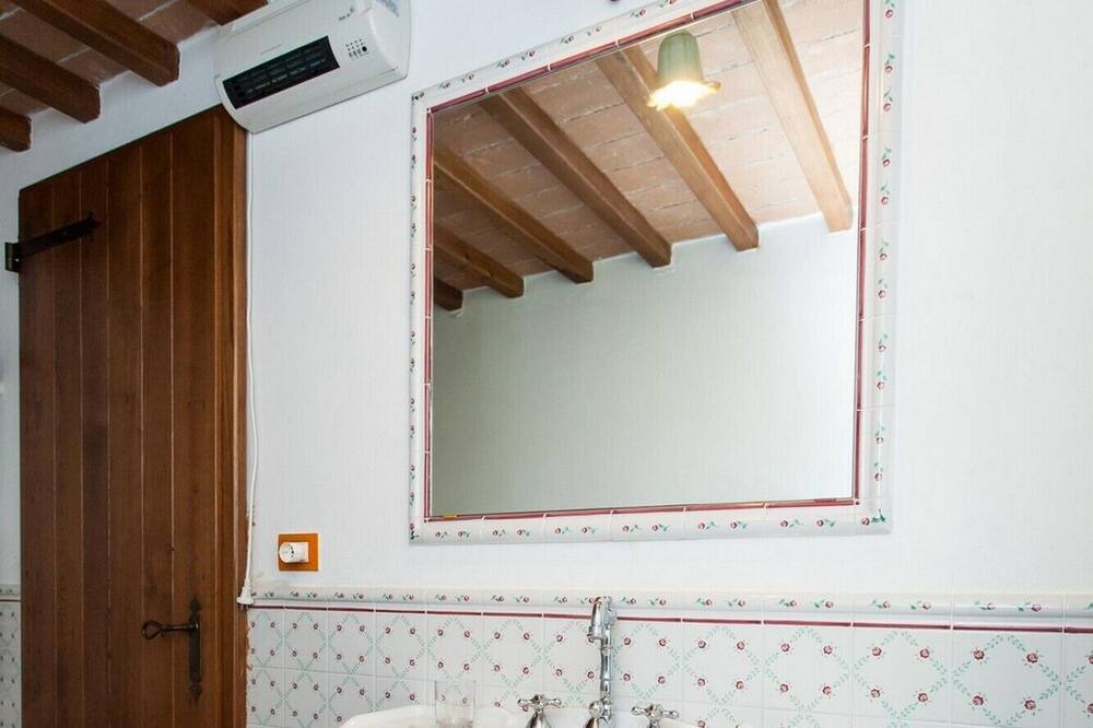 Photo of Bathroom in Ramazzano