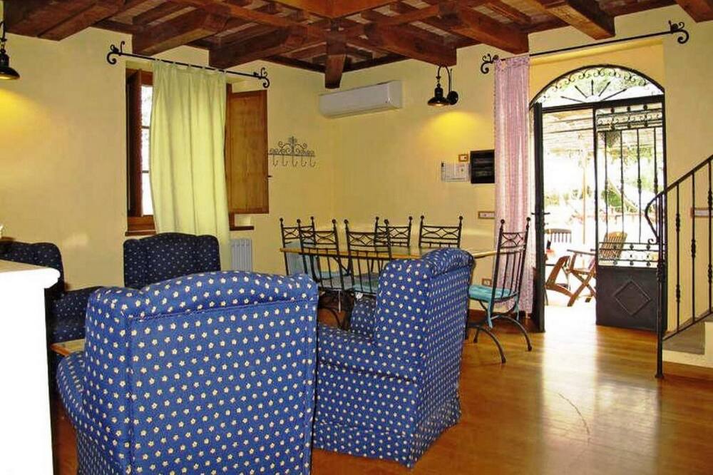 Photo of Livingroom in Ramazzano