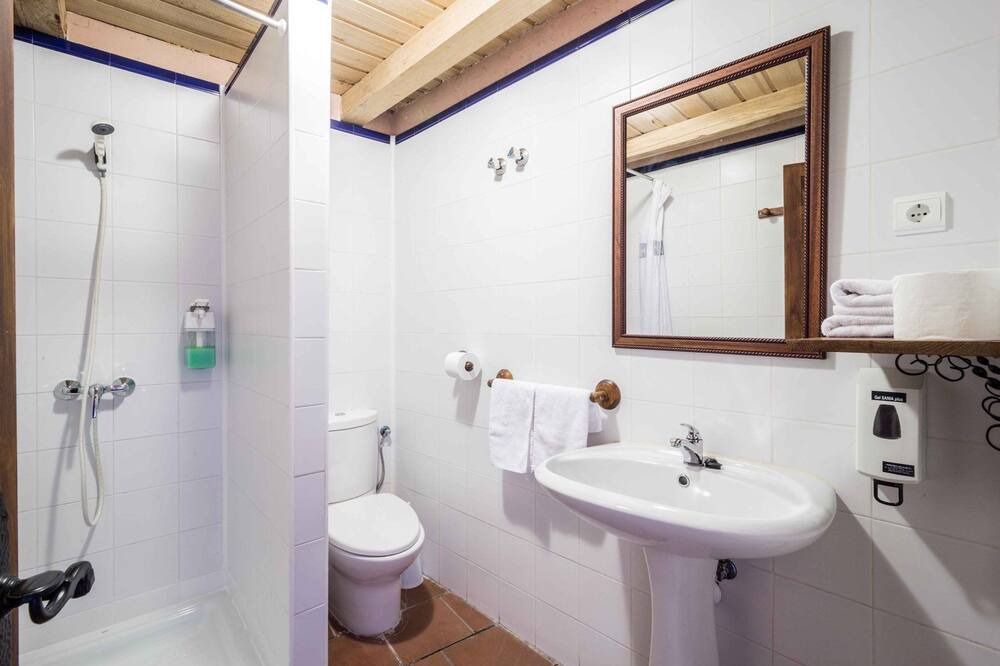 Photo of Bathroom in Ademuz
