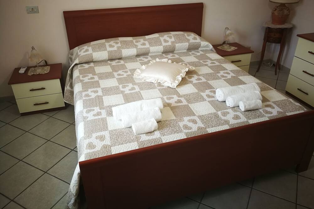 Photo of Bedroom in Marzano Appio